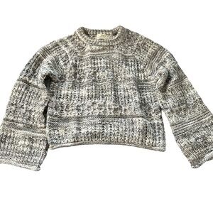 Universal thread women's size small chunky knit sweater with flared arms